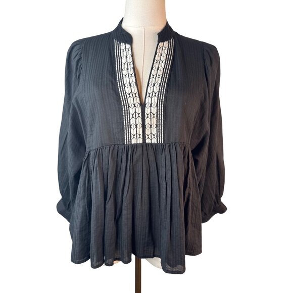 Banana Republic Tops - Banana Republic XS Black Peplum Blouse White Embroidery Puff Sleeves
